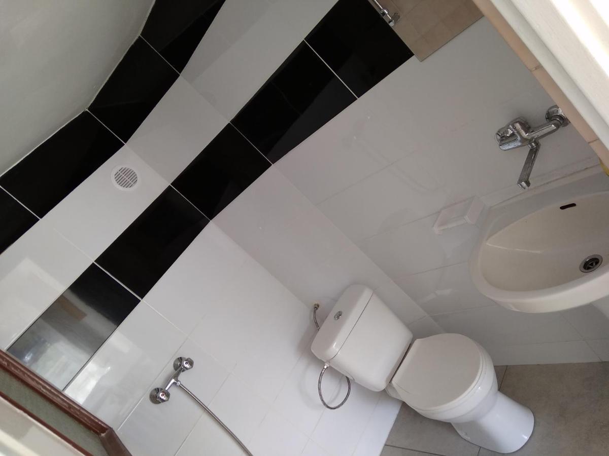 Apartament Przy Parku Noclegi Płock Esterno foto