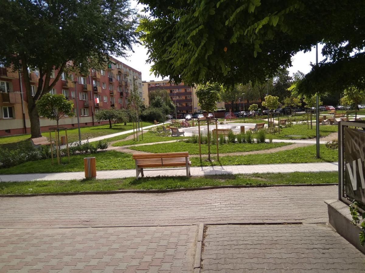 Apartament Przy Parku Noclegi Płock Esterno foto